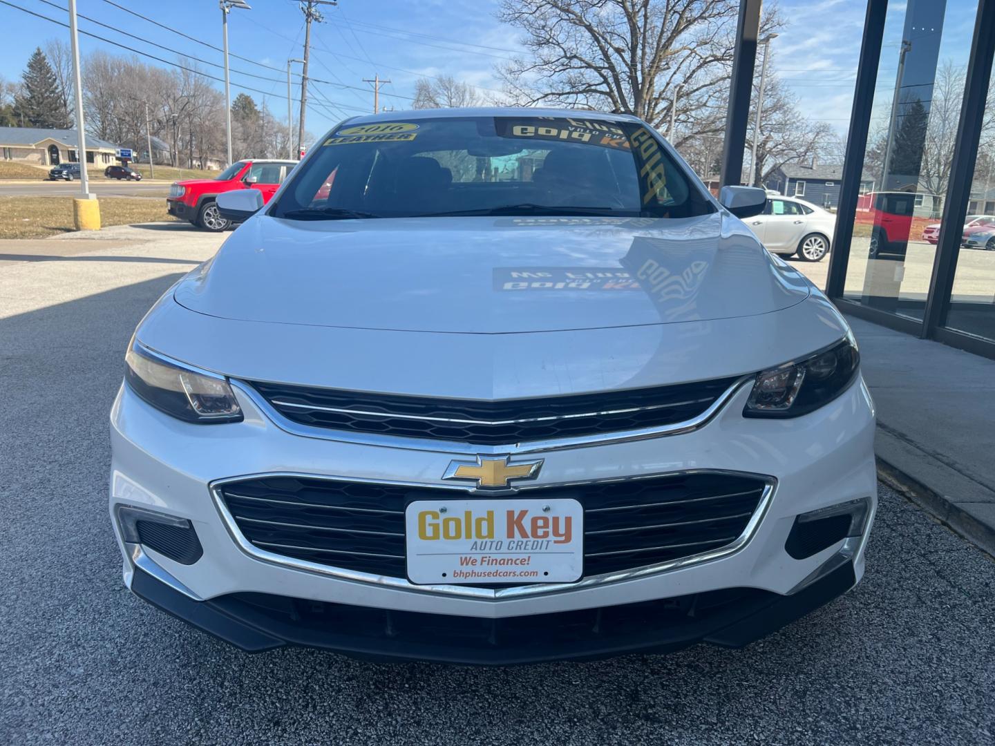 2016 Summit White Chevrolet Malibu 1LT (1G1ZE5ST2GF) with an 1.5L L4 DOHC 16V engine, 6-Speed Automatic transmission, located at 1633 W Kimberly, Davenport, IA, 52806, (563) 323-5341, 41.559456, -90.598732 - Photo#2